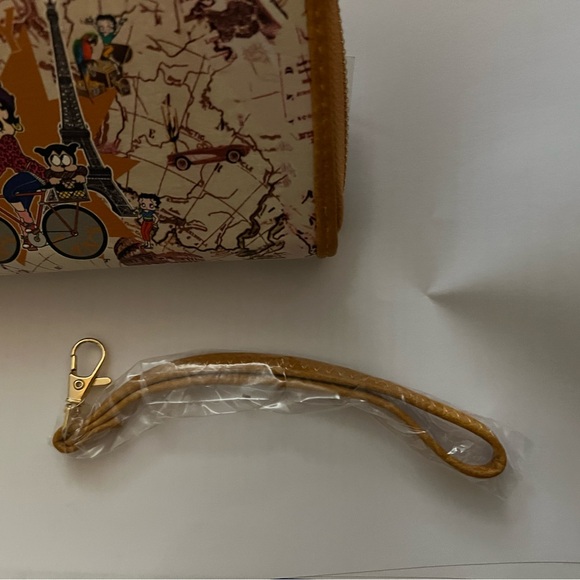 Betty Boop Wallet by Lany - Picture 6 of 8